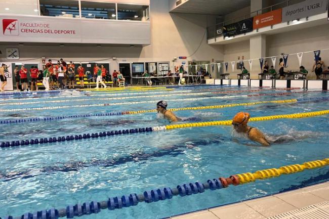 Sonia Aguilar logra cuatro oros para la UAL en los CAU de Natación