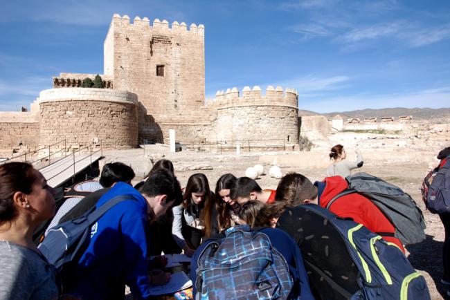 La Alcazaba inicia 2019 con visitas temáticas y la salida de los Reyes Magos