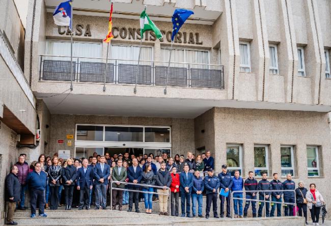 Solidaridad en Adra por el incendio de Valencia