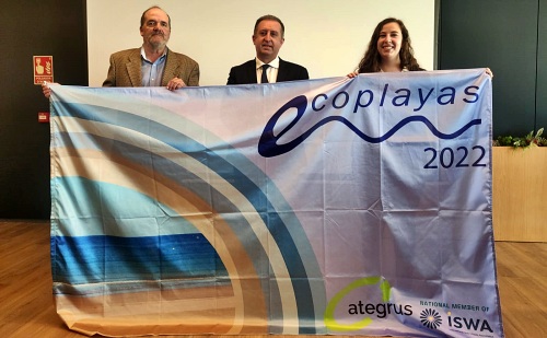 Las nueve playas de Roquetas de Mar renuevan la bandera Ecoplayas 2022