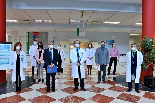 La UAL visita el Hospital de Poniente y agradece que la pandemia no interrumpa las prácticas de alumnos