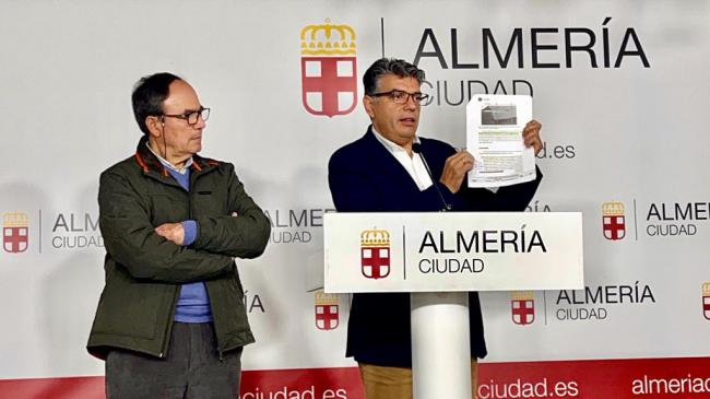 Cazorla advierte de prevaricación con el agua desalada