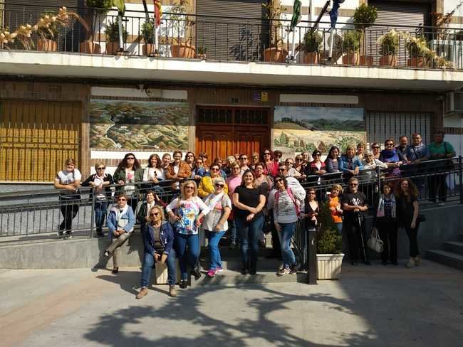 Vecinos de Níjar viajan hasta Bédmar para conocer su historia y calles