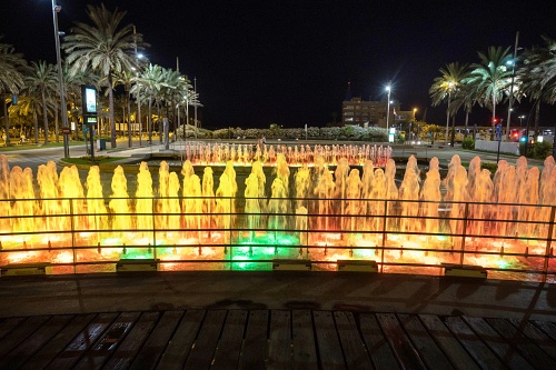 Almería se ilumina de amarillo por el Síndrome de Rubinstein-Taybi