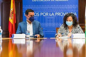 Diputación y los graduados sociales sellan una alianza pionera en España para asesorar a personas sin recursos