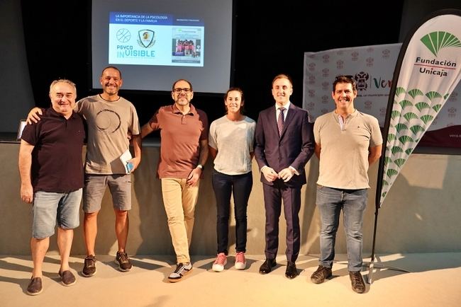 El V Torneo U13 “Ciudad de Vera” arranca con una charla sobre psicología de Alba López Pérez