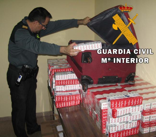 La Guardia Civil interviene 2980 cajetillas de tabaco sin precintar