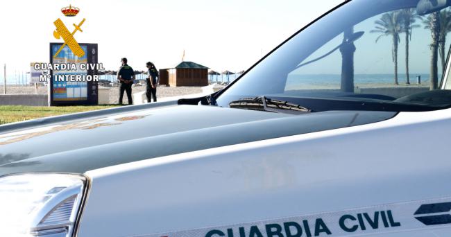 Guardia Civil evita que una embarazada se autolesione en Roquetas