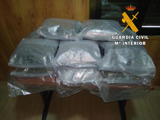 Detenido con 8 kilos de marihuana en una maleta