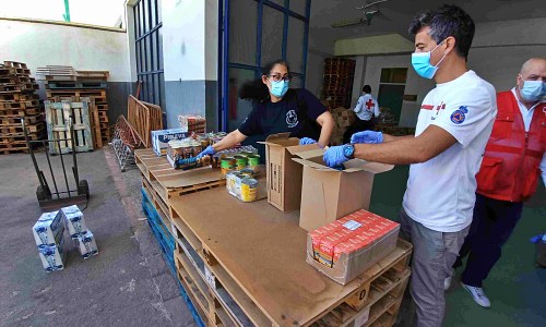 45.000 almerienses reciben 1,2 toneladas de alimentos del Plan de Ayuda