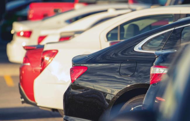 Algo más de 13.800 eruos cuestan los coches de segunda mano en Almería