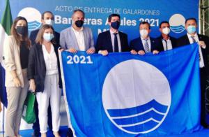 Roquetas de Mar renueva sus seis banderas azules en playas