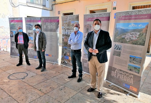 El IEA promueve una exposición y un documental sobre el uso de la piedra seca