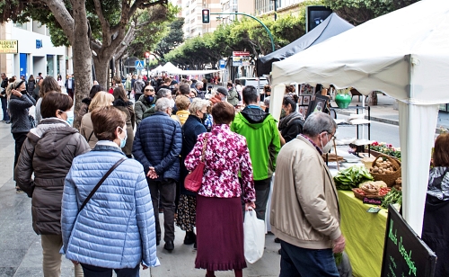 ‘Gastroart’ llena de sabor y artesanía el Paseo de Almería