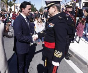 Diputación y Huércal-Overa dedican a la Marina Española la Plaza de la Avenida de la Estación