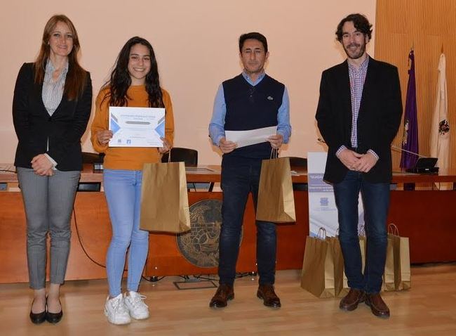 Una alumna del IES Sierra Nevada es premiada en un concurso tecnológico