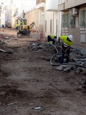 El Ayuntamiento de Garrucha inicia en Virgen de los Dolores una profunda remodelación de sus calles