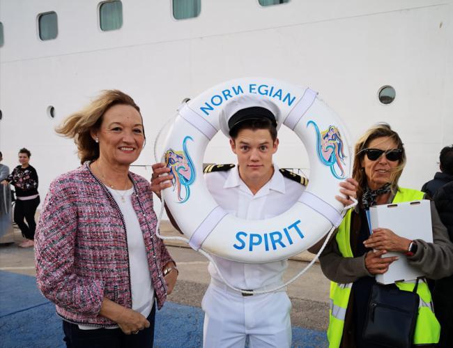 Primera visita del crucero Norwegian Spirit a Almería