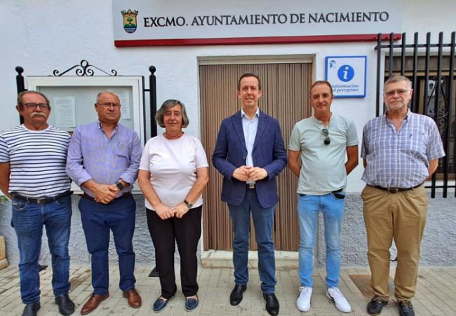 Visita del subdelegado a Nacimiento y encuentro con su alcaldesa