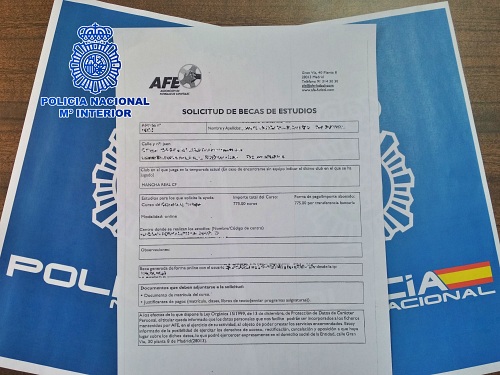 La Policía Nacional en Almería destapa un fraude en becas formativas a dos futbolistas en Granada y Jaén