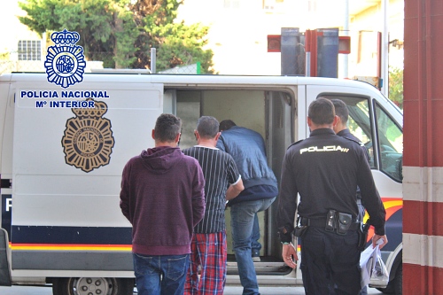 Cuatro detenidos por drogarse en un salón de juegos