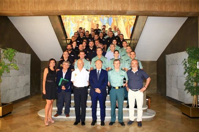 Reconocimiento a los 43 agentes de Policía Nacional y Guardia Civil del Plan Director de Seguridad Escolar