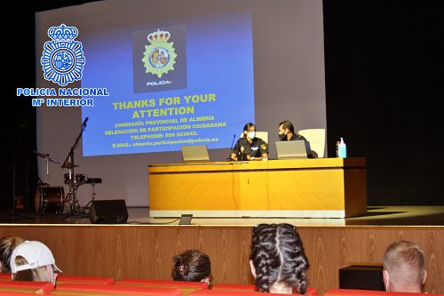 Policía Nacional repite en el 'Welcome Week 2021' de la Universidad de Almería