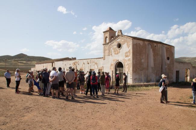 Las rutas de ‘Filming Almería’ se despiden con un sendero en Cabo de Gata