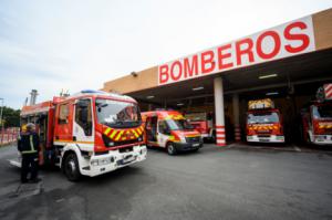 García Lorca refrenda el “compromiso” del Ayuntamiento con los Bomberos de Almería