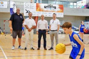 100 niños y niñas en el Campus GIGANTES del Basket en el CDM El Toyo-Retamar