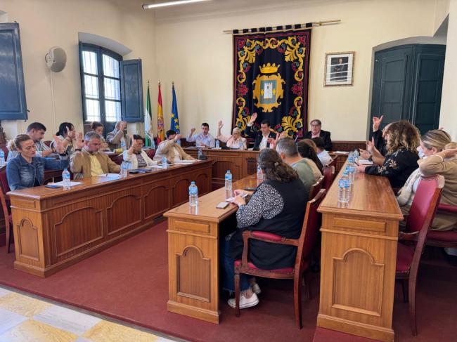 Garrido pregunta a la exalcaldesa qué hizo por el puerto seco de Níjar