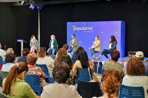 El PP reivindica el papel de la mujer rural para fijar la población