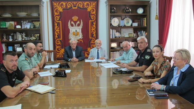 Reunión de la Junta Local de Seguridad en Vera para las fiestas de San Cleofás