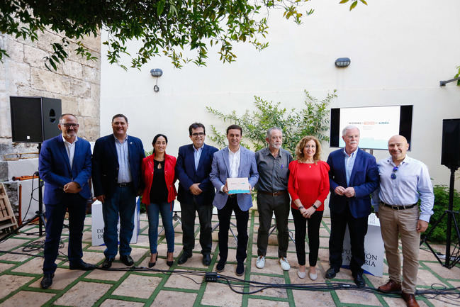 Diputación invita a disfrutar la provincia con la guía ‘Patrimonio y Turismo de Almería’