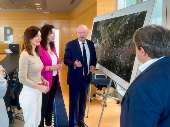 Almería se fija en la gran transformación urbana de Bilbao para el puerto-ciudad