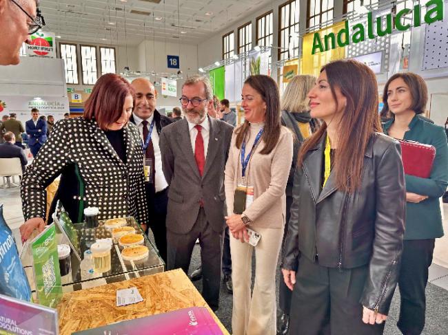 El Puerto de Almería posiciona en Berlín su conectividad para el agro