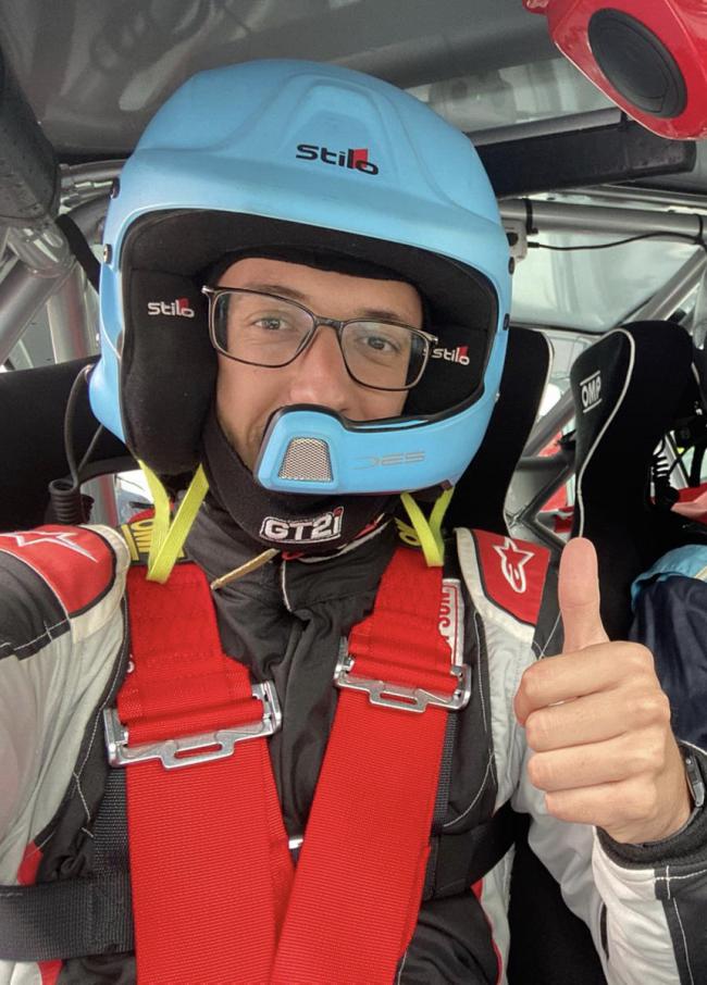 El piloto Pedro David Pérez, y el copiloto vicario, Alejandro Leseduarte, primeros en la meta del Rallye Crono de Eníx