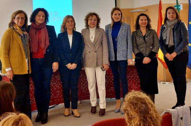 Las instituciones apoyan ‘Liderando en Femenino’ del Foro Mujer y Sociedad