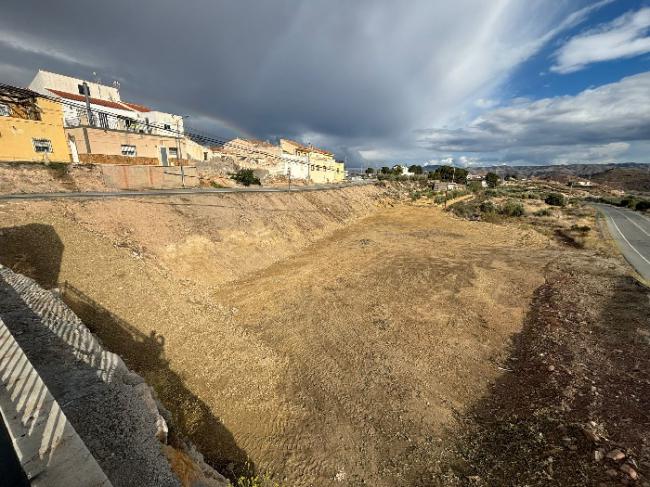 Plan de limpieza y mantenimiento en diferentes barriadas y zonas de Albox