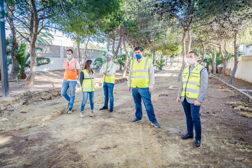 Obras de rehabilitación de espacios verdes intermedios de la Urba de Roquetas