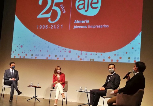 Torregrosa felicita a AJE por su 25 aniversario de cultura emprendedora