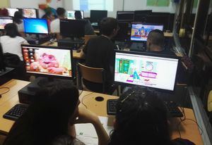 Estudiantes de Adra desarrollan sus habilidades emprendedoras con Music Hero