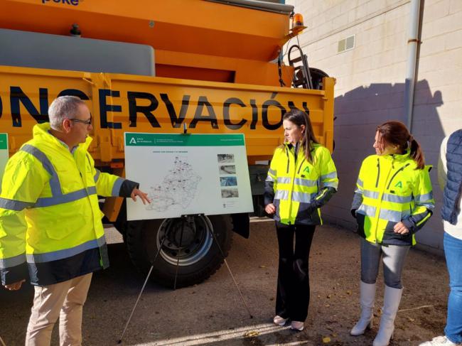 380 toneladas de sal contra la nieve en Almería