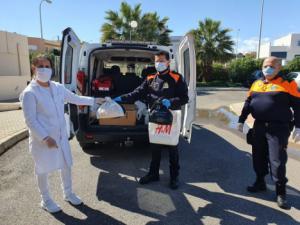 Entregadas las primeras 300 mascarillas de las costureras de El Ejido