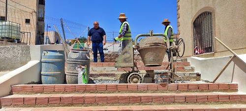 El Ayuntamiento de Huércal-Overa continúa el embellecimiento