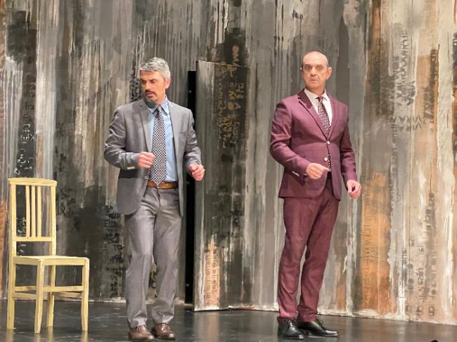 El humor ácido de ‘Strip-tease’ y Morfeo Teatro recibe los aplausos en el Apolo