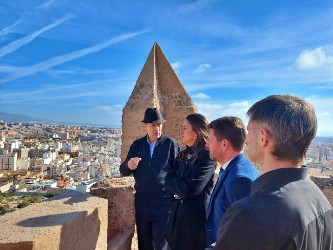 La Muralla del Cerro de San Cristóbal recupera el esplendor