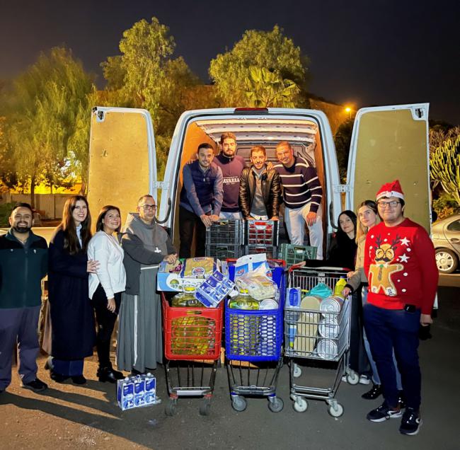 NNGG entregan alimentos a La Milagrosa y a Casa Nazaret