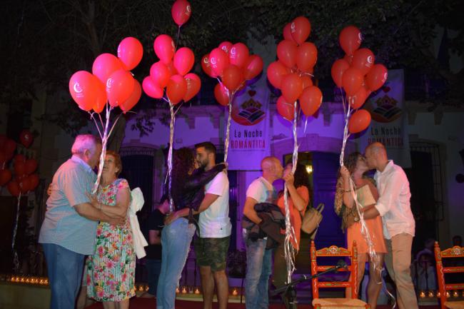 Níjar busca “el beso más bonito del mundo”