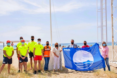 Turismo entrega las Banderas Azules a Níjar